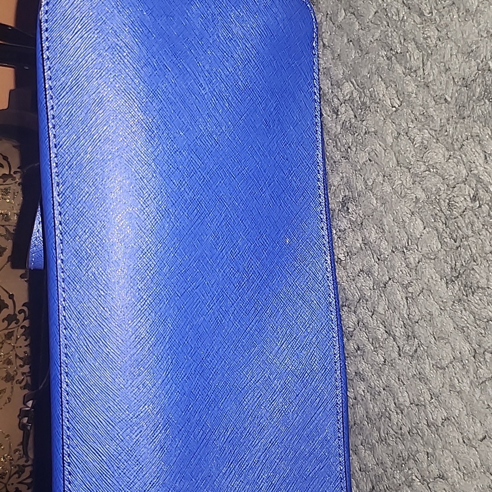 Handbag - Picture 3 of 3
